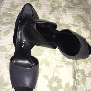 Low black and gray Franco Sarto heels
